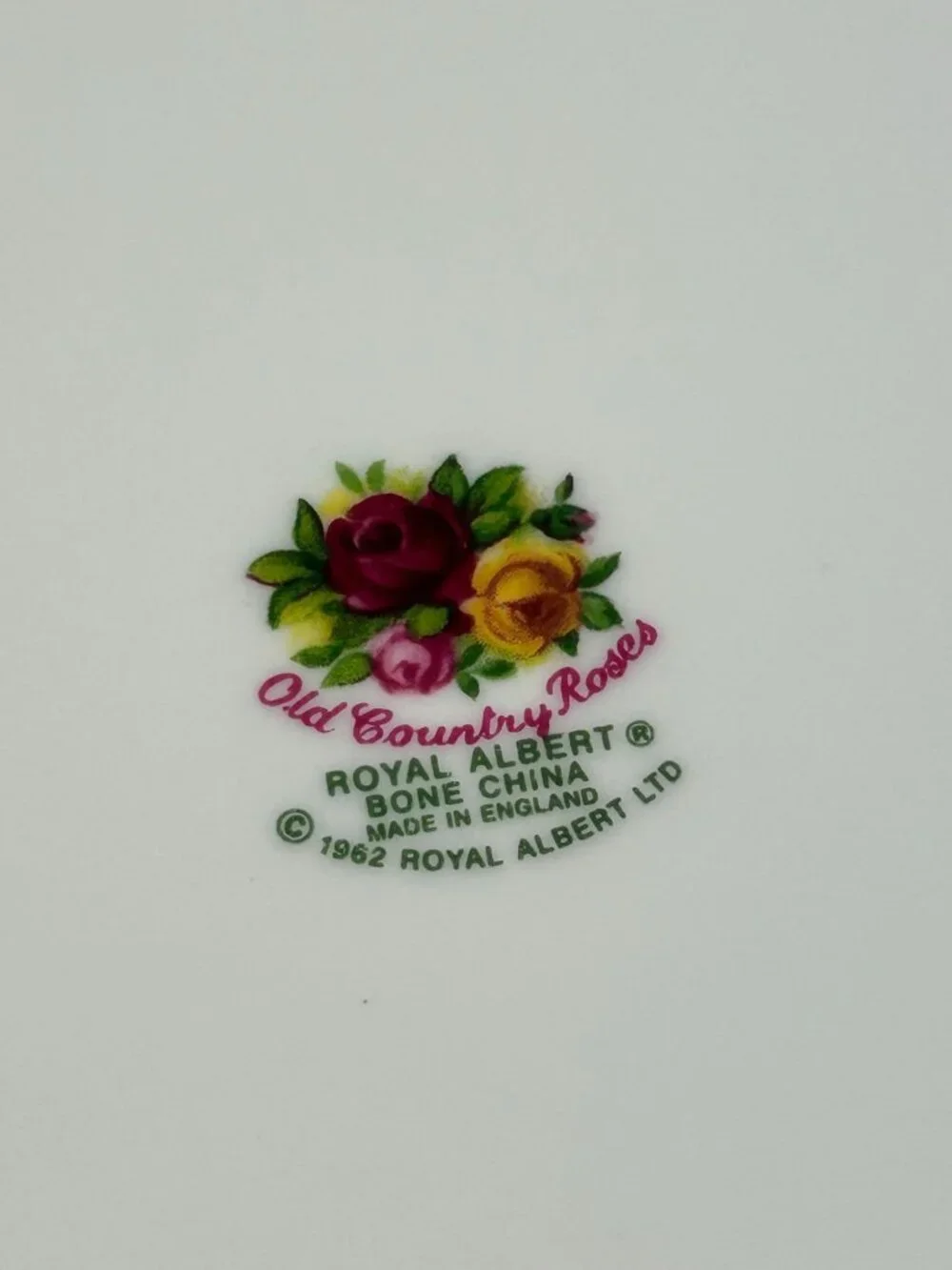 Royal Albert Old Country Roses Set (2) Dinner Plates 10.25